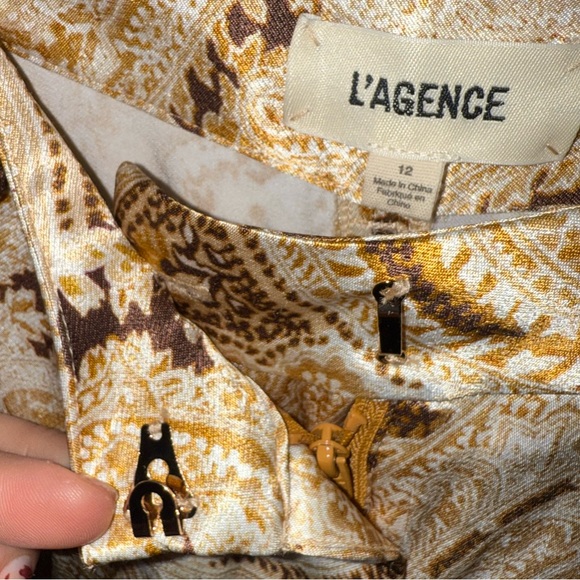 L'AGENCE Pilar Paisley Wide-Leg Silk Pants - Picture 3 of 6